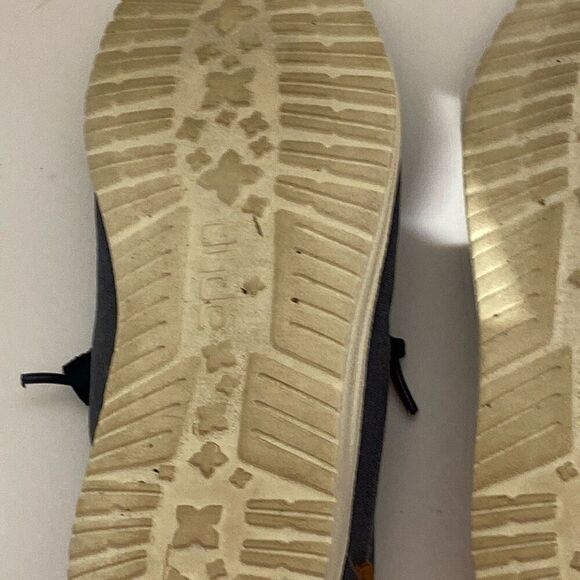 Hey Dude Women's Navy White Chambray Lightweight Slip On Wendy Loafers Size 7 - Picture 12 of 13